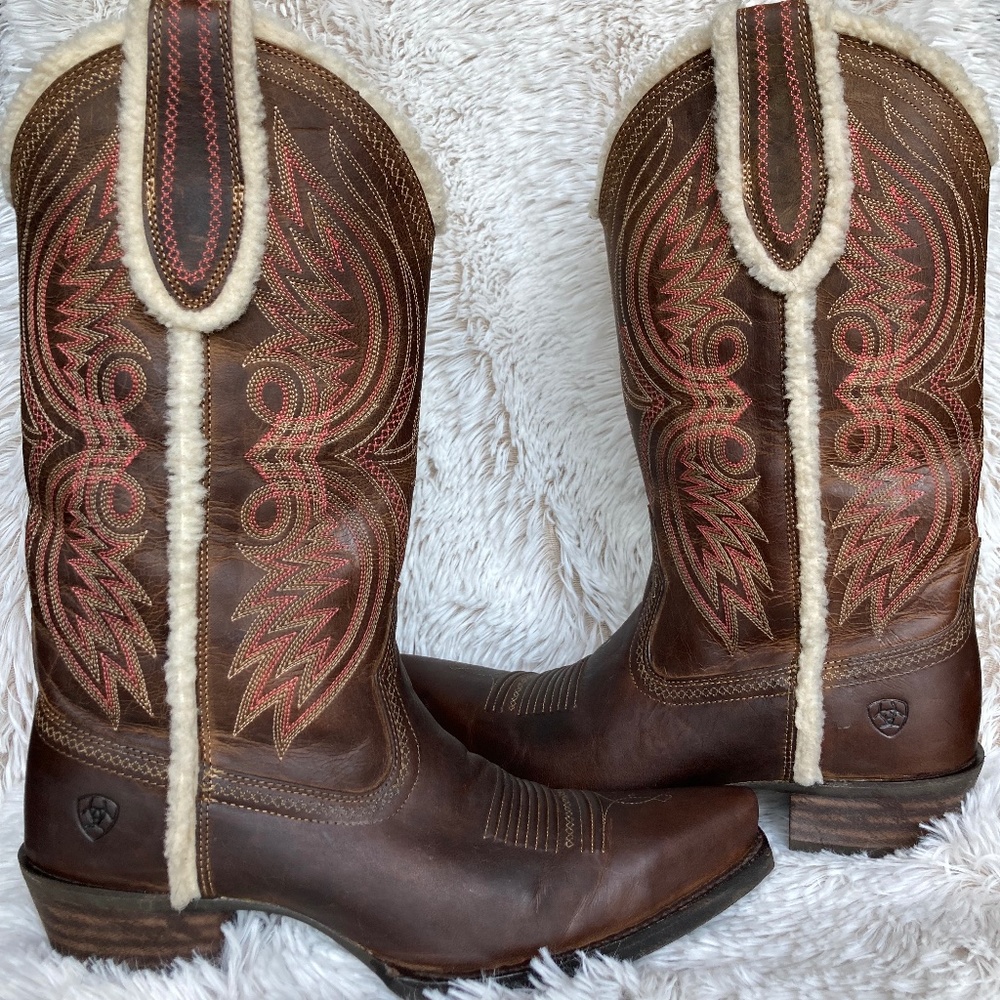Womens Ariat Sherpa Lined Boots Size 8B